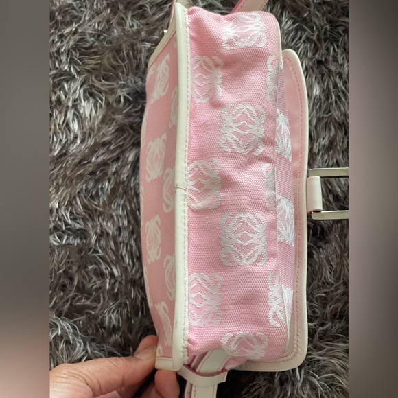 LOEWE Anagram Canvas Crossbody/Slingbag - Picture 5 of 11